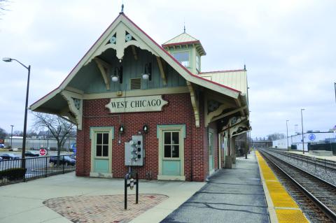 West Chicago Station